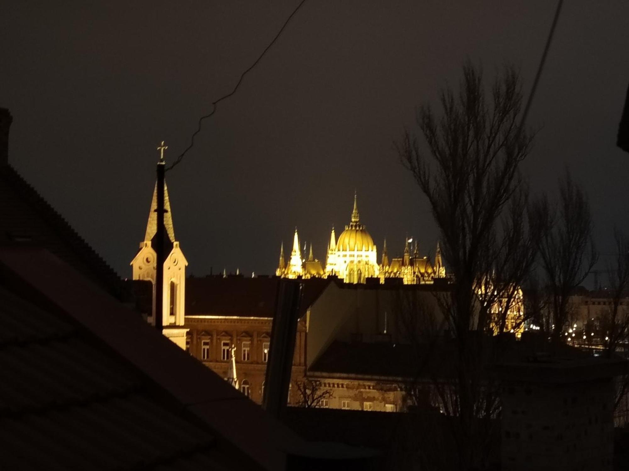 Cozy Panorama At The Castle, Budapest